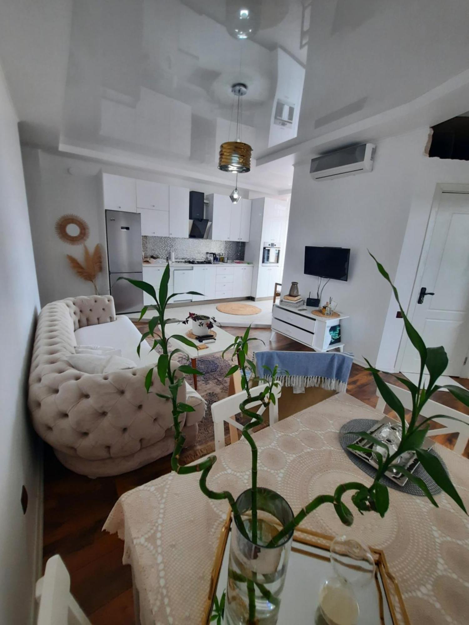 Sofia'S Apartment In Kobuleti Esterno foto